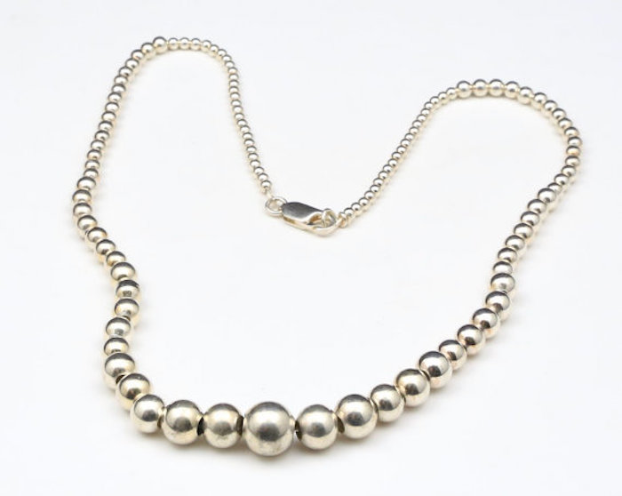 Vintage Sterling Silver Graduated Bead Necklace 17